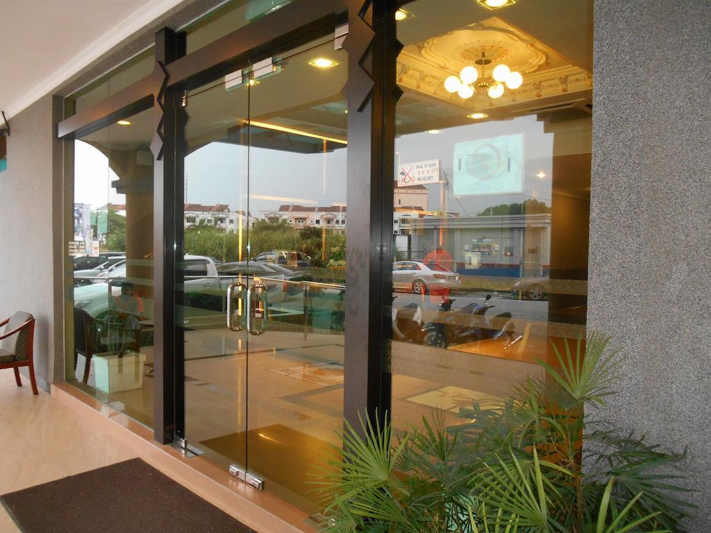 Sai Villa Hotel Near Klia & Klia2 Nilai Eksteriør bilde