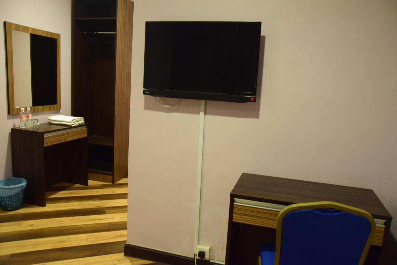 Sai Villa Hotel Near Klia & Klia2 Nilai Eksteriør bilde