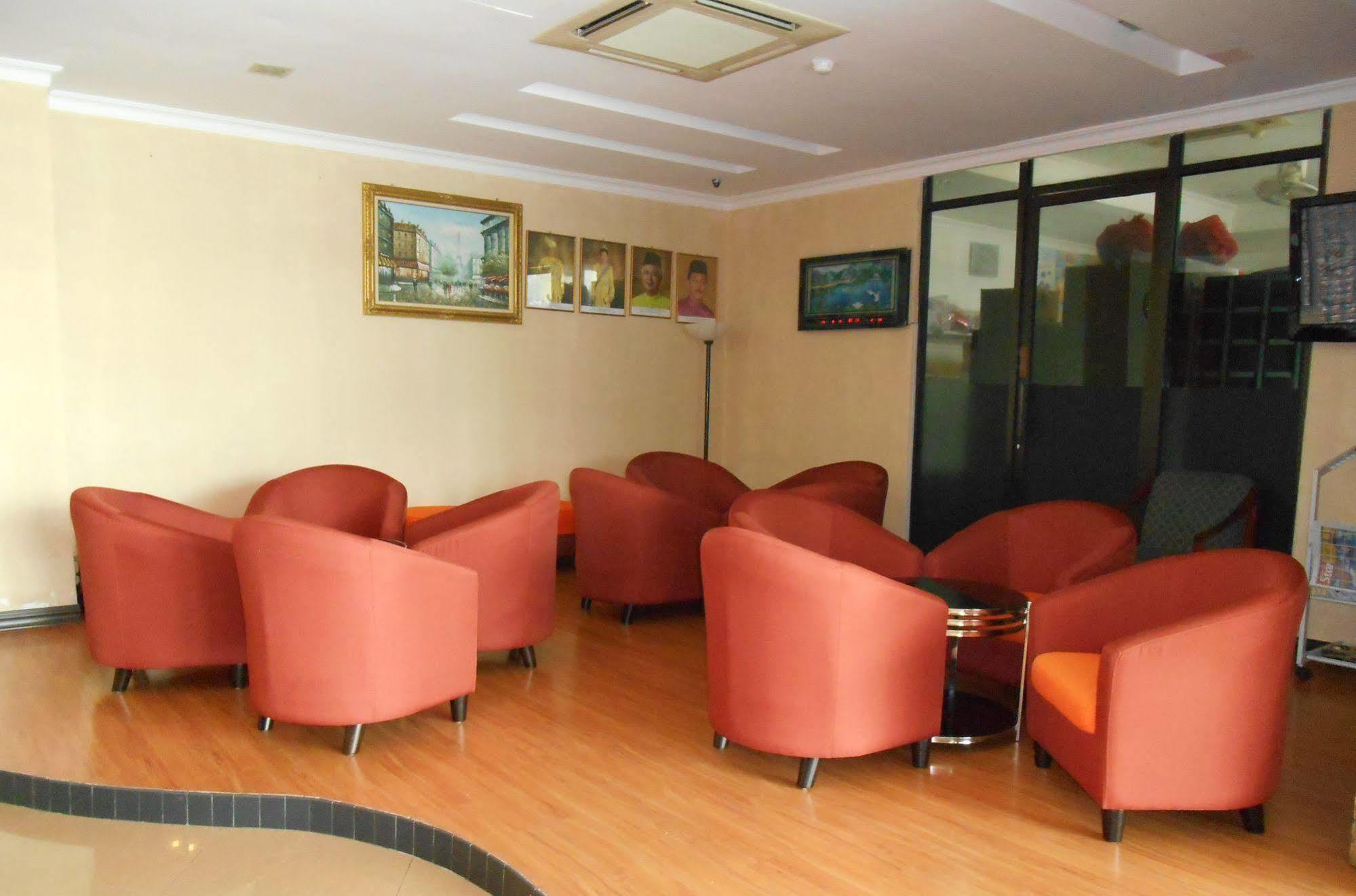 Sai Villa Hotel Near Klia & Klia2 Nilai Eksteriør bilde