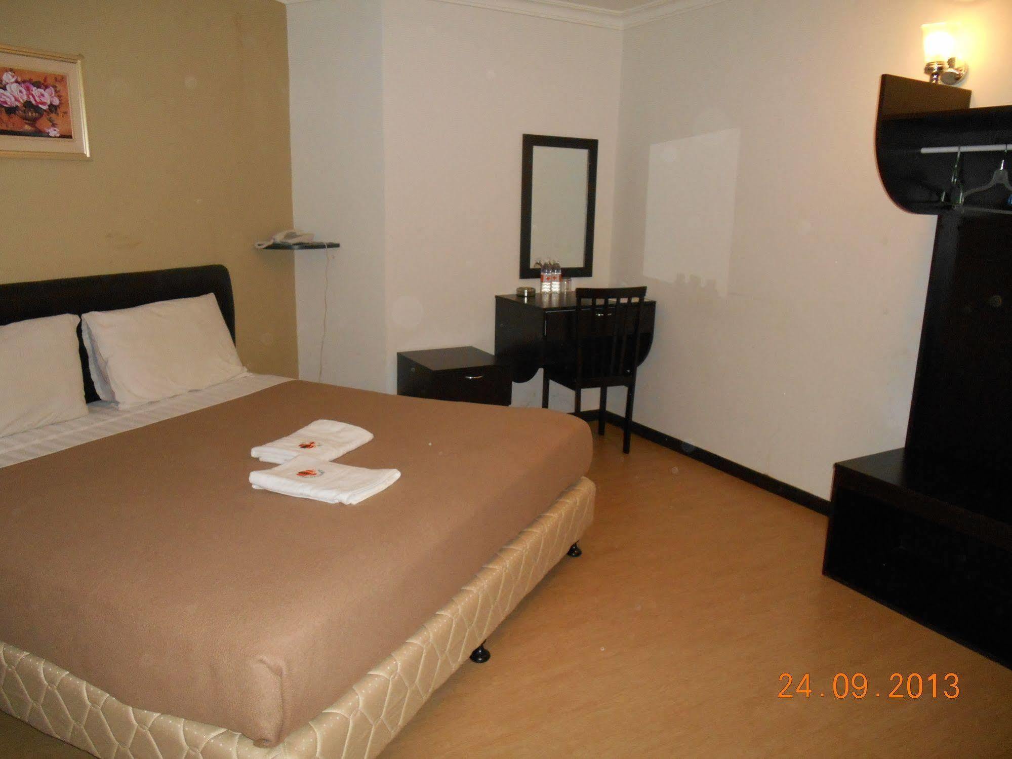 Sai Villa Hotel Near Klia & Klia2 Nilai Eksteriør bilde