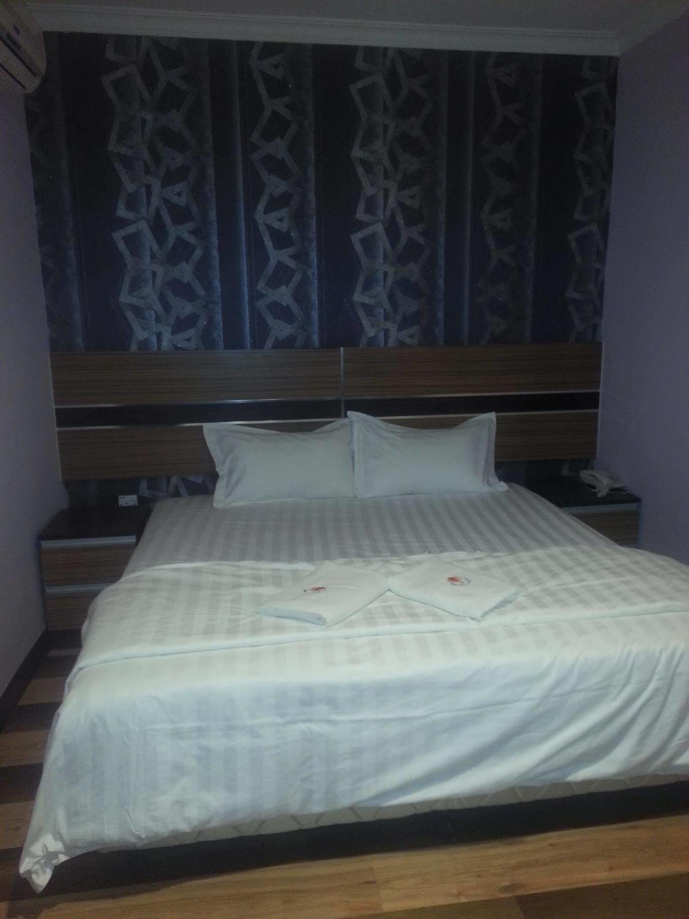 Sai Villa Hotel Near Klia & Klia2 Nilai Eksteriør bilde