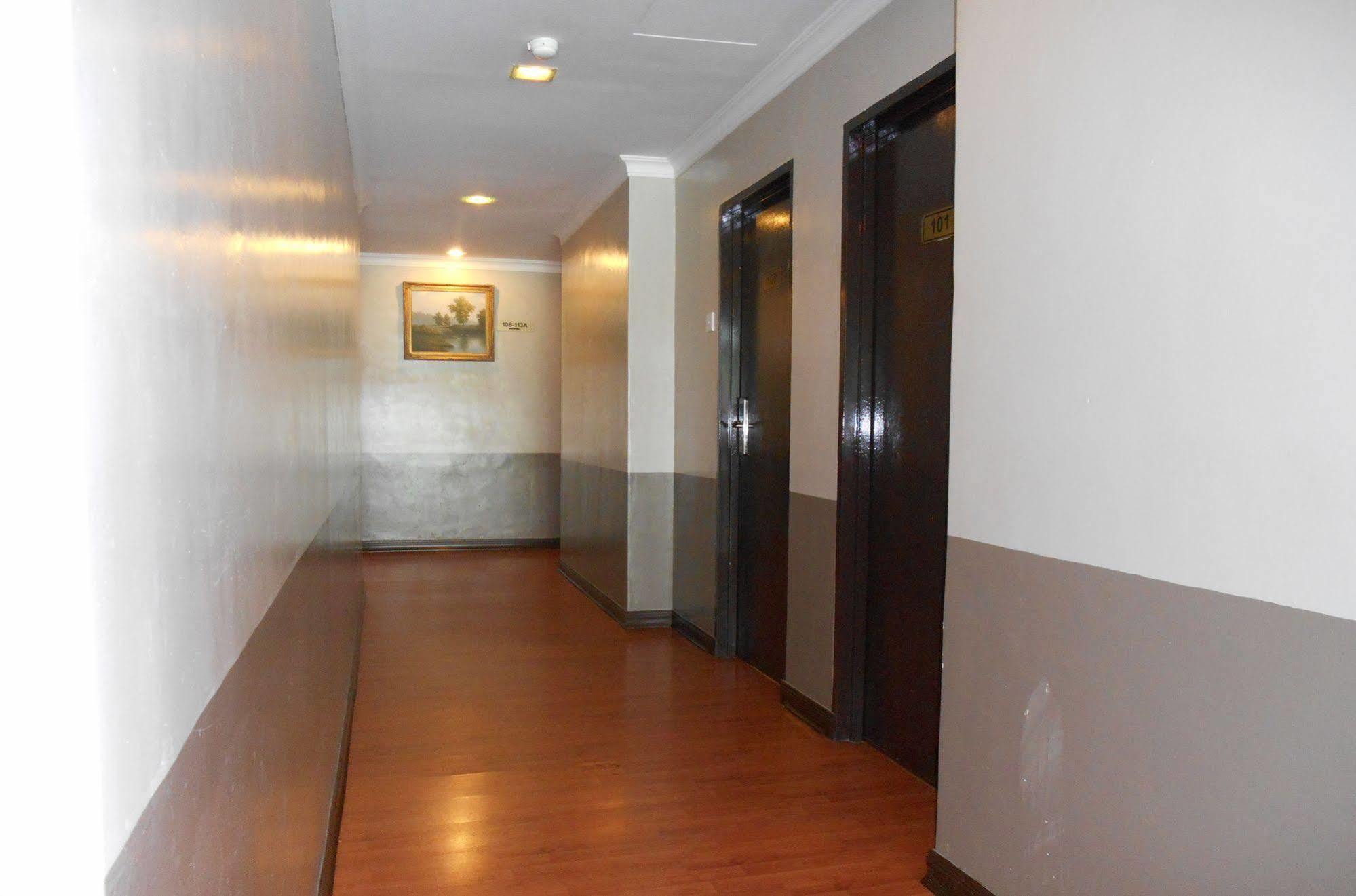 Sai Villa Hotel Near Klia & Klia2 Nilai Eksteriør bilde