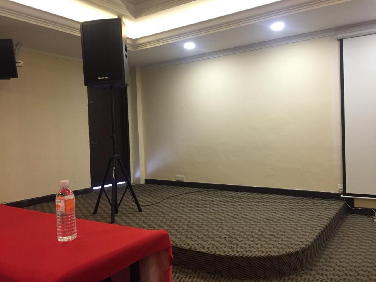 Sai Villa Hotel Near Klia & Klia2 Nilai Eksteriør bilde